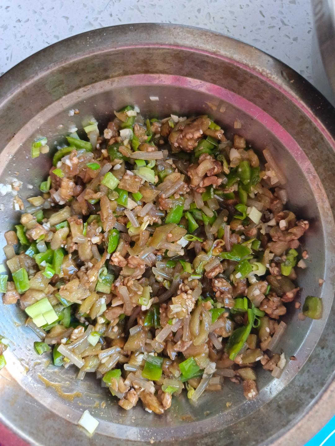 没有肉却巨好吃的[茄子🍆辣椒🌶️素包子]