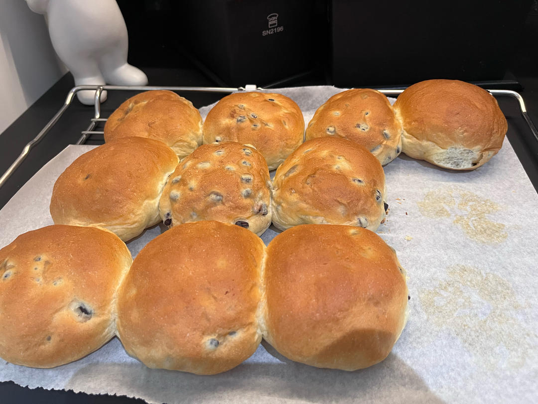 松软香甜的红豆乳酪包🍯真的好吃到没话说～