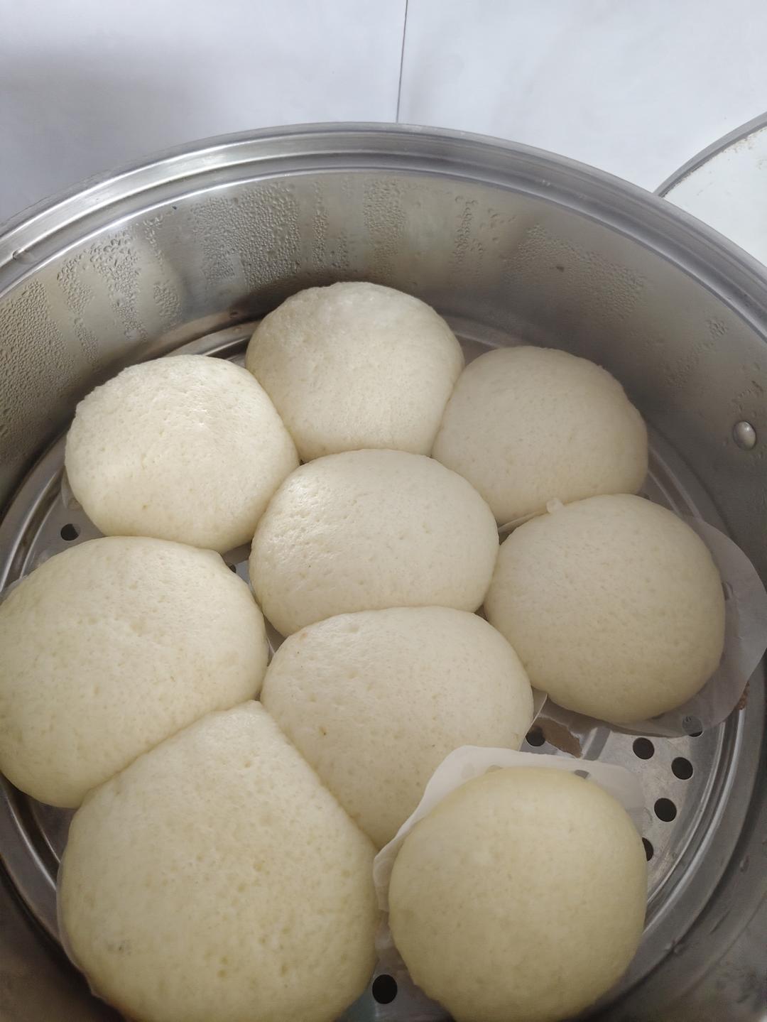酒酿馒头（蓬松多孔，结构似蜂巢）