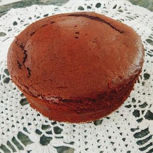 【生酮】巧克力亚麻籽粉戚风蛋糕的做法 步骤8