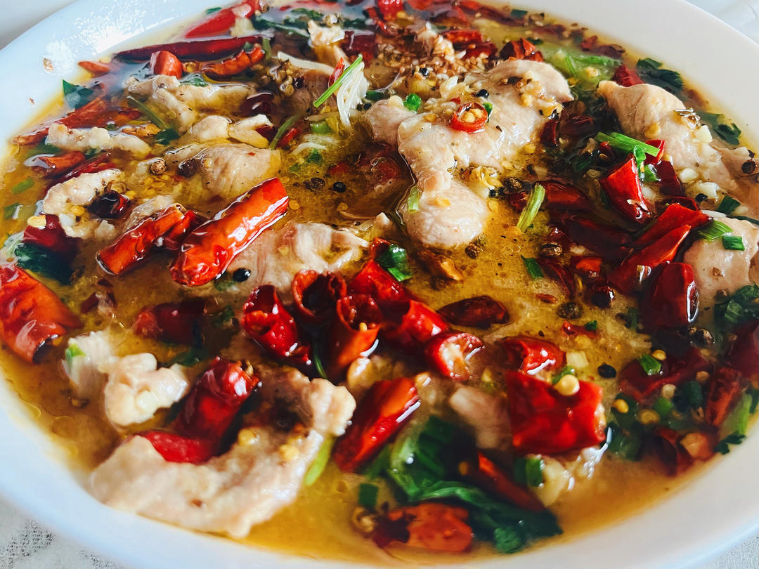 厨师长教你：“水煮肉片”的正宗做法，这味道真的很四川