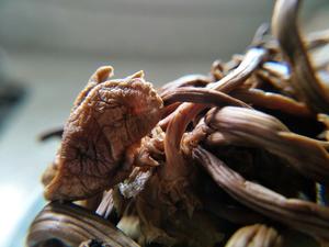 茶树菇红烧肉的做法 步骤6