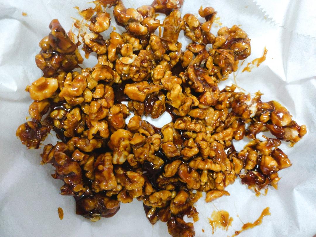 琥珀核桃仁，家庭熬糖小窍门，不翻砂不糊锅，不化不粘牙