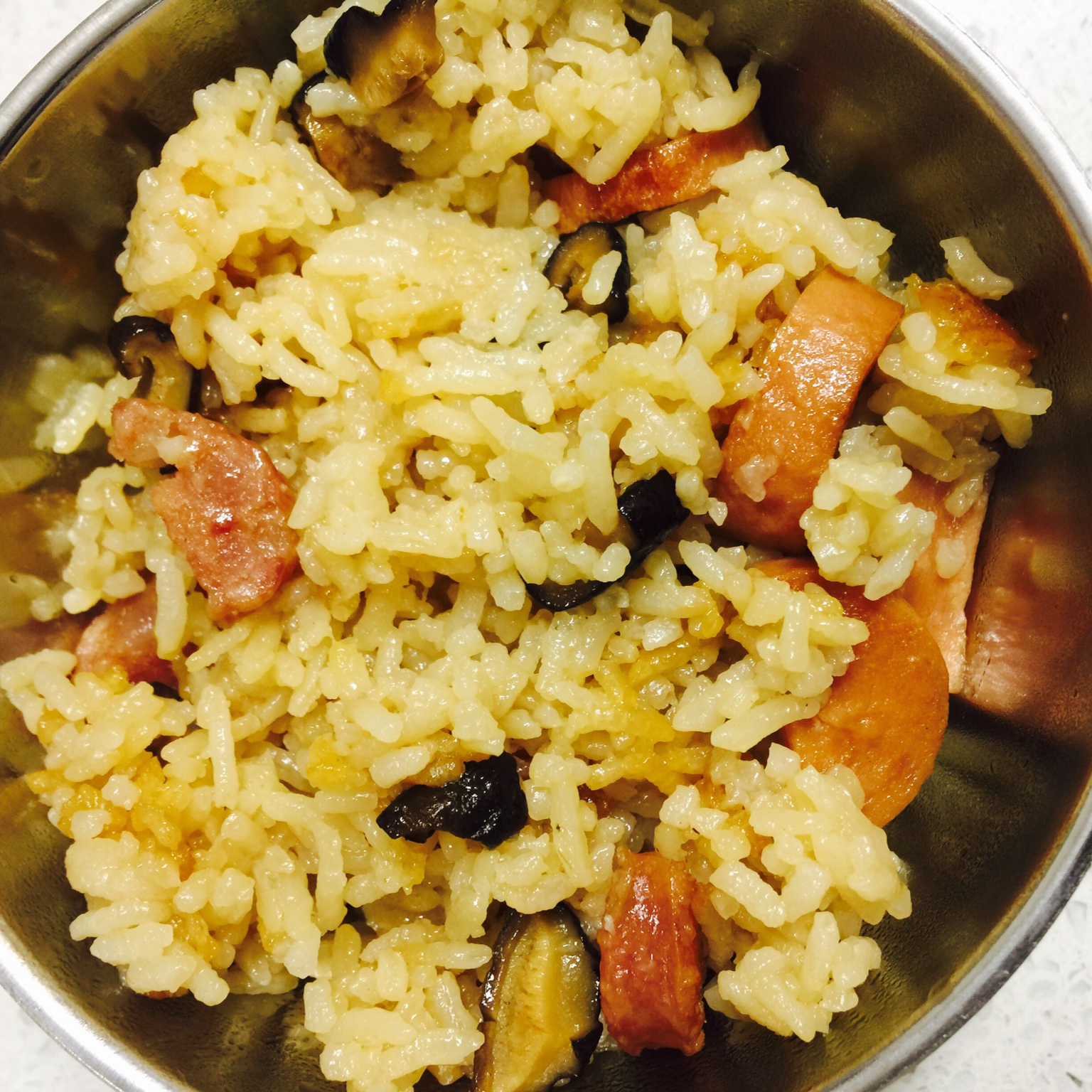 电饭锅版香菇腊肠饭