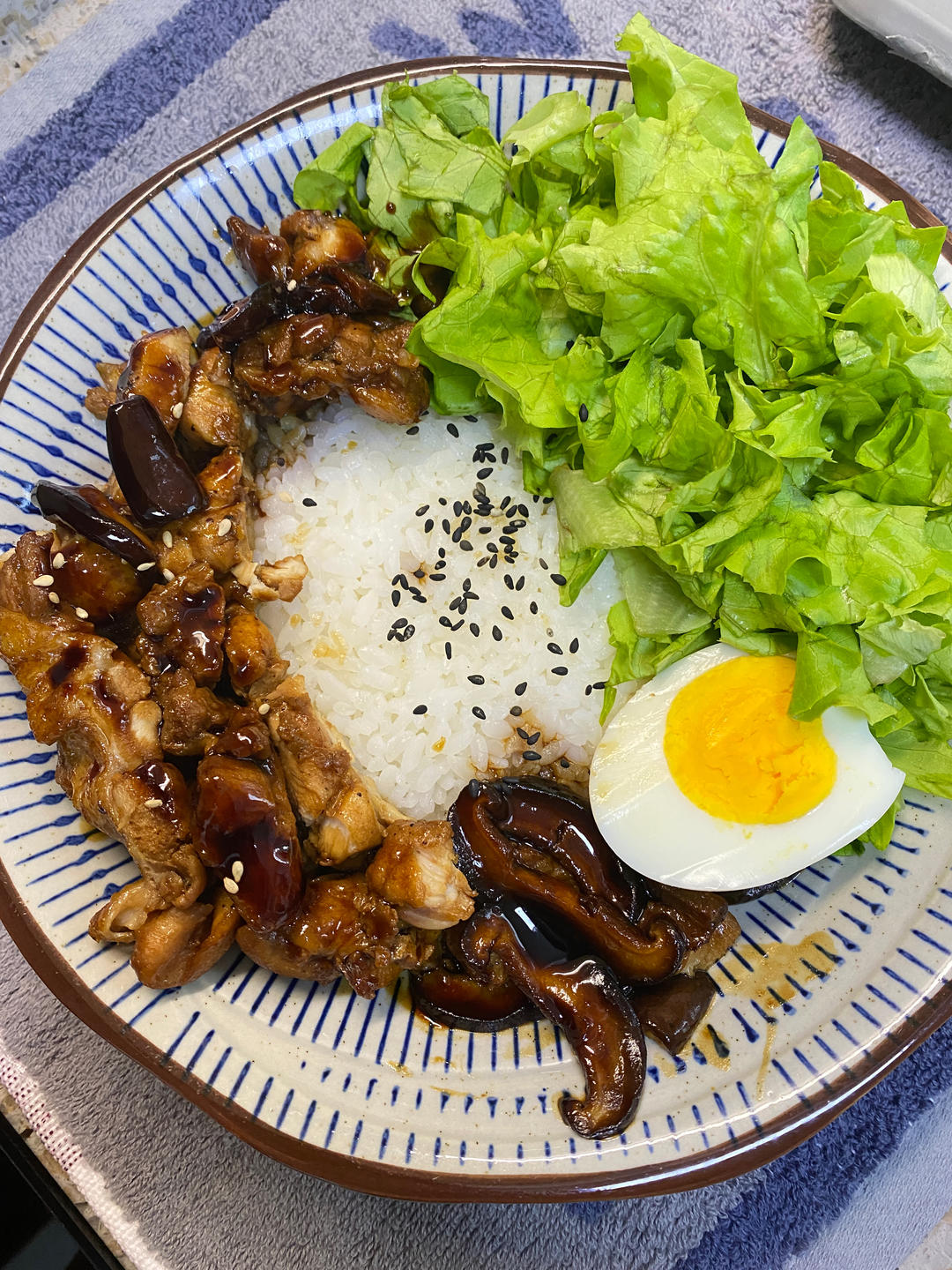 自制照烧鸡腿饭，好吃到舔碗！