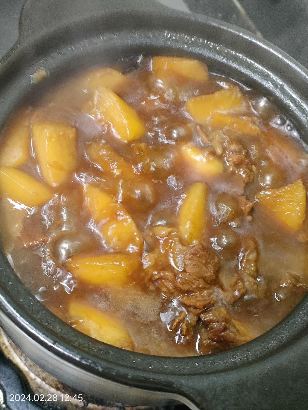 广式萝卜焖牛腩