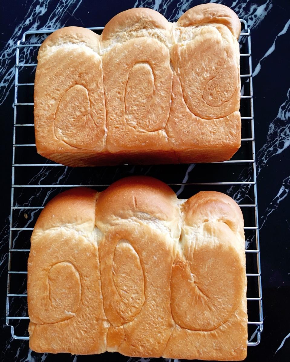 手撕鲜奶蛋白吐司