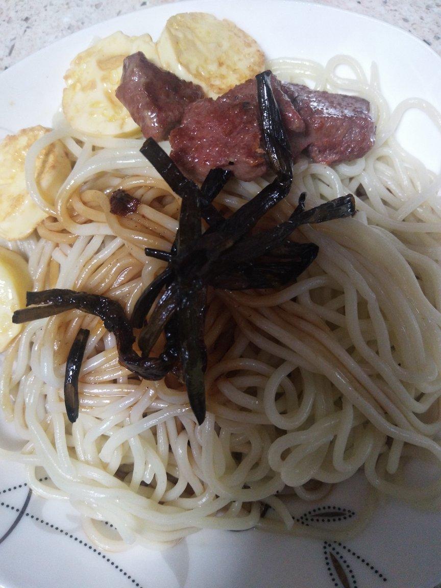 教你做香到舔盘子的灵魂葱油拌面🍜
