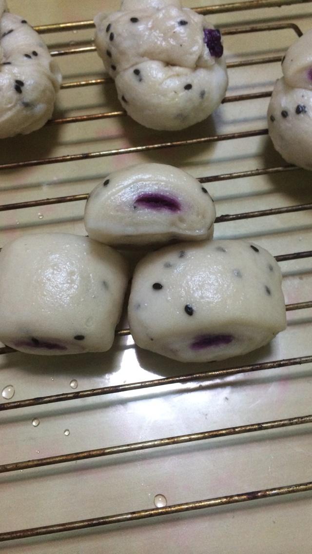 芝麻紫薯馒头