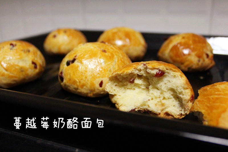 蔓越莓奶酪面包