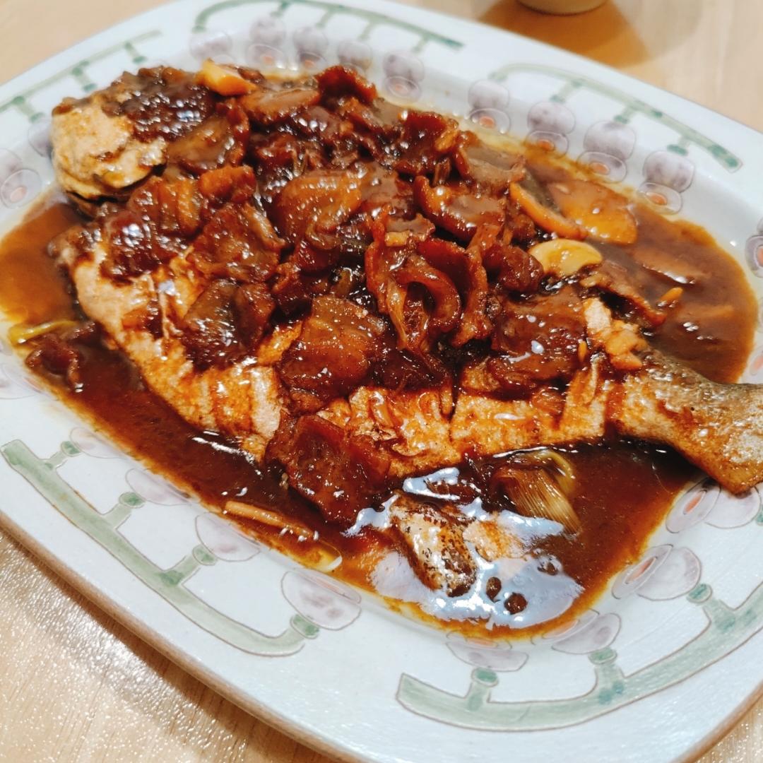 红烧鲳鱼五花肉
