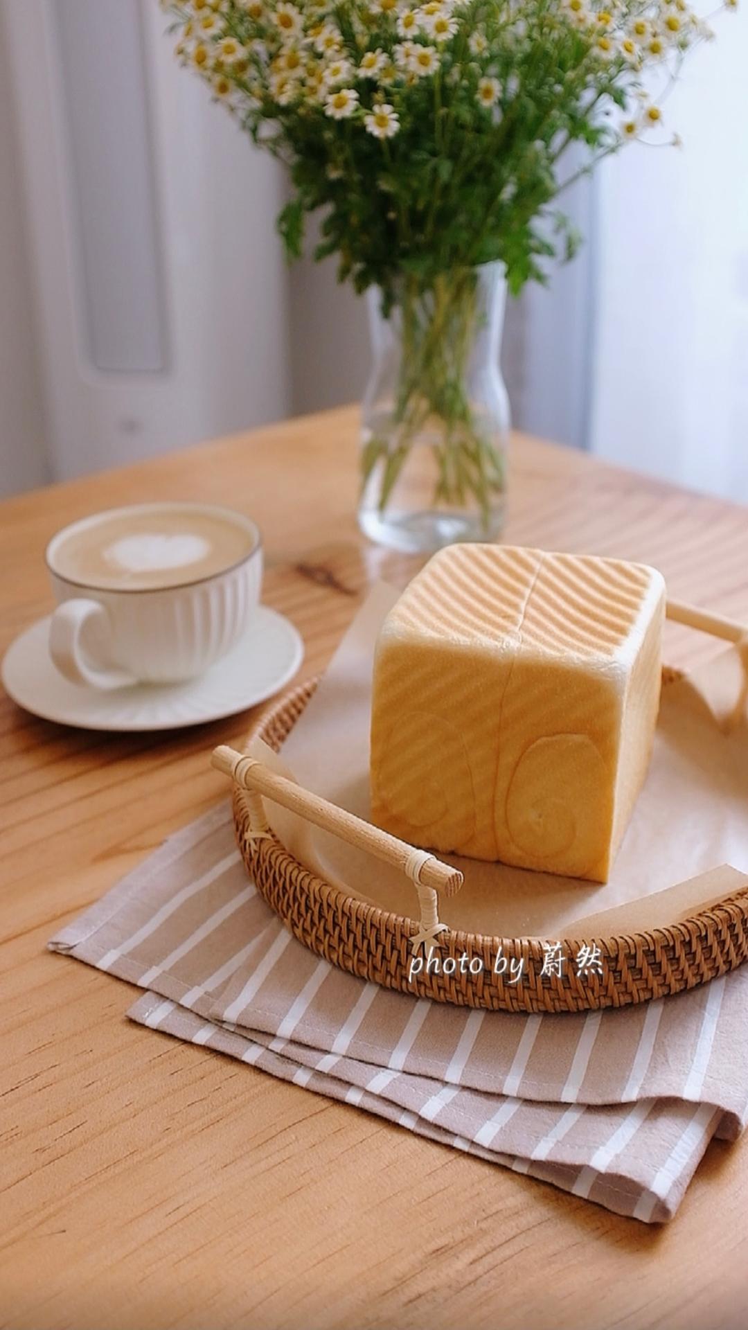 芒果酸奶小吐司的做法