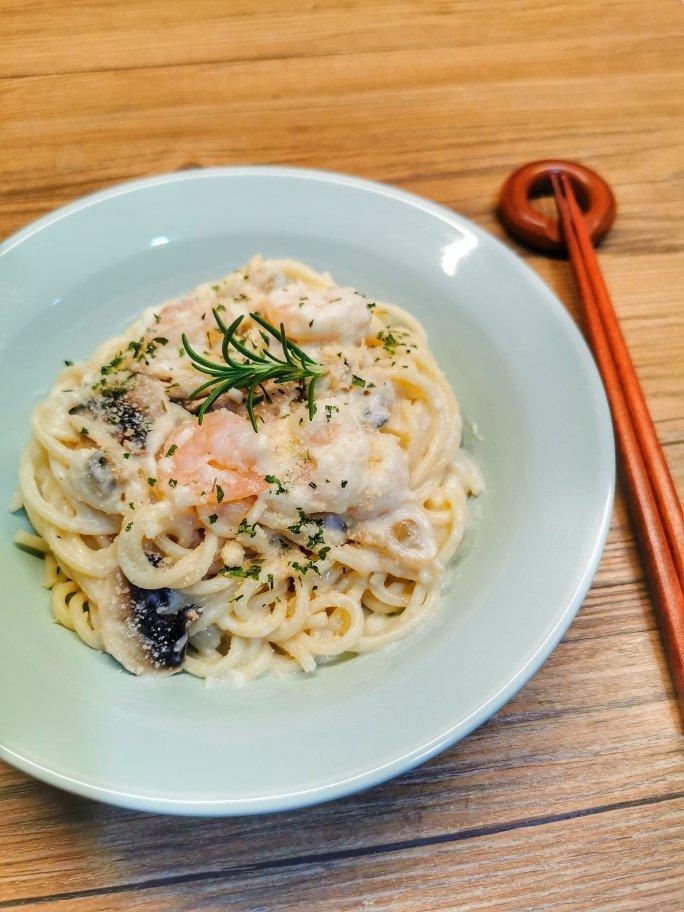 白蘑菇奶油培根意面