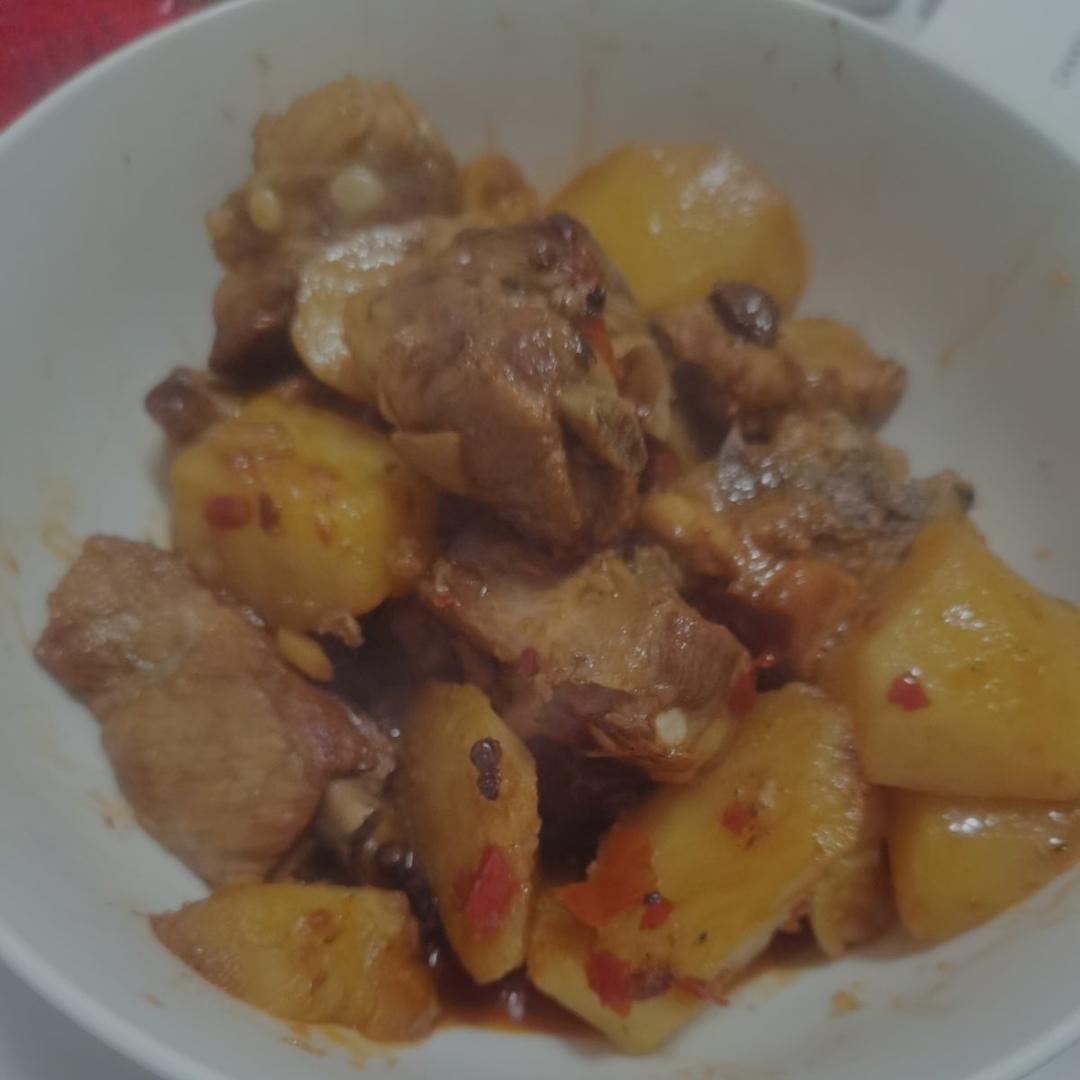 川味土豆烧排骨