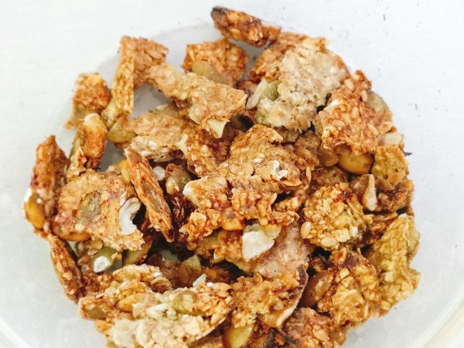 不添加糖油的香蕉核桃格兰诺拉麦片granola