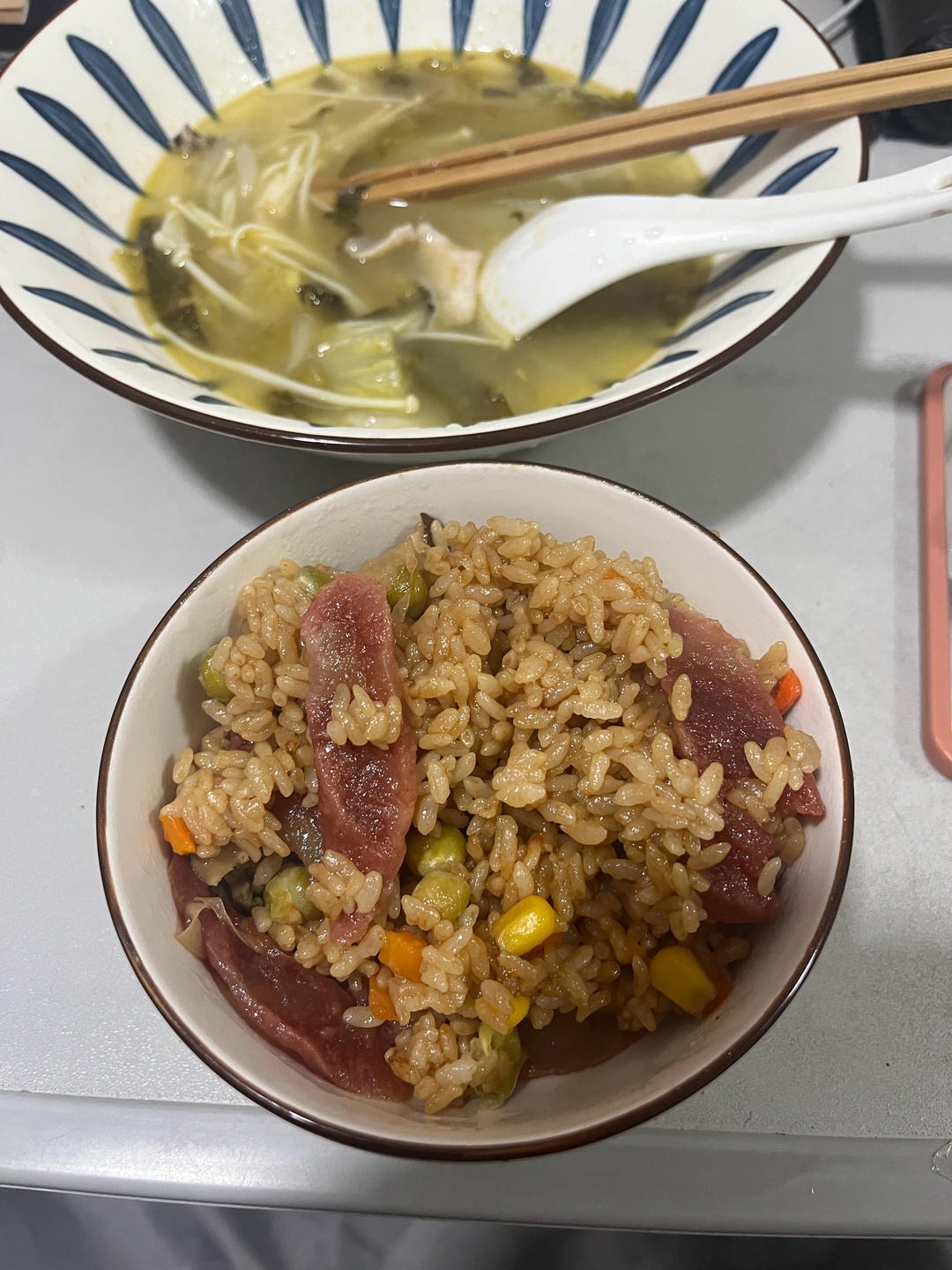 懒人电饭锅香肠焖饭/煲仔饭