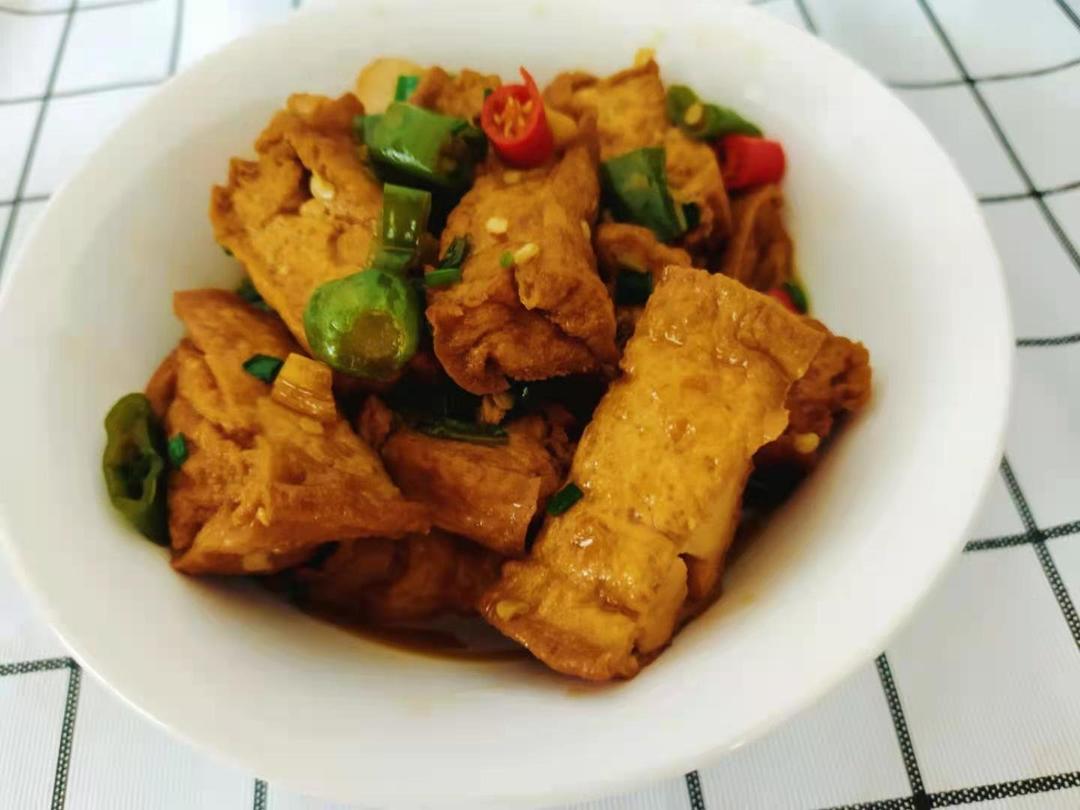 家常红烧豆腐块既简单又好吃[味好美照烧酱]