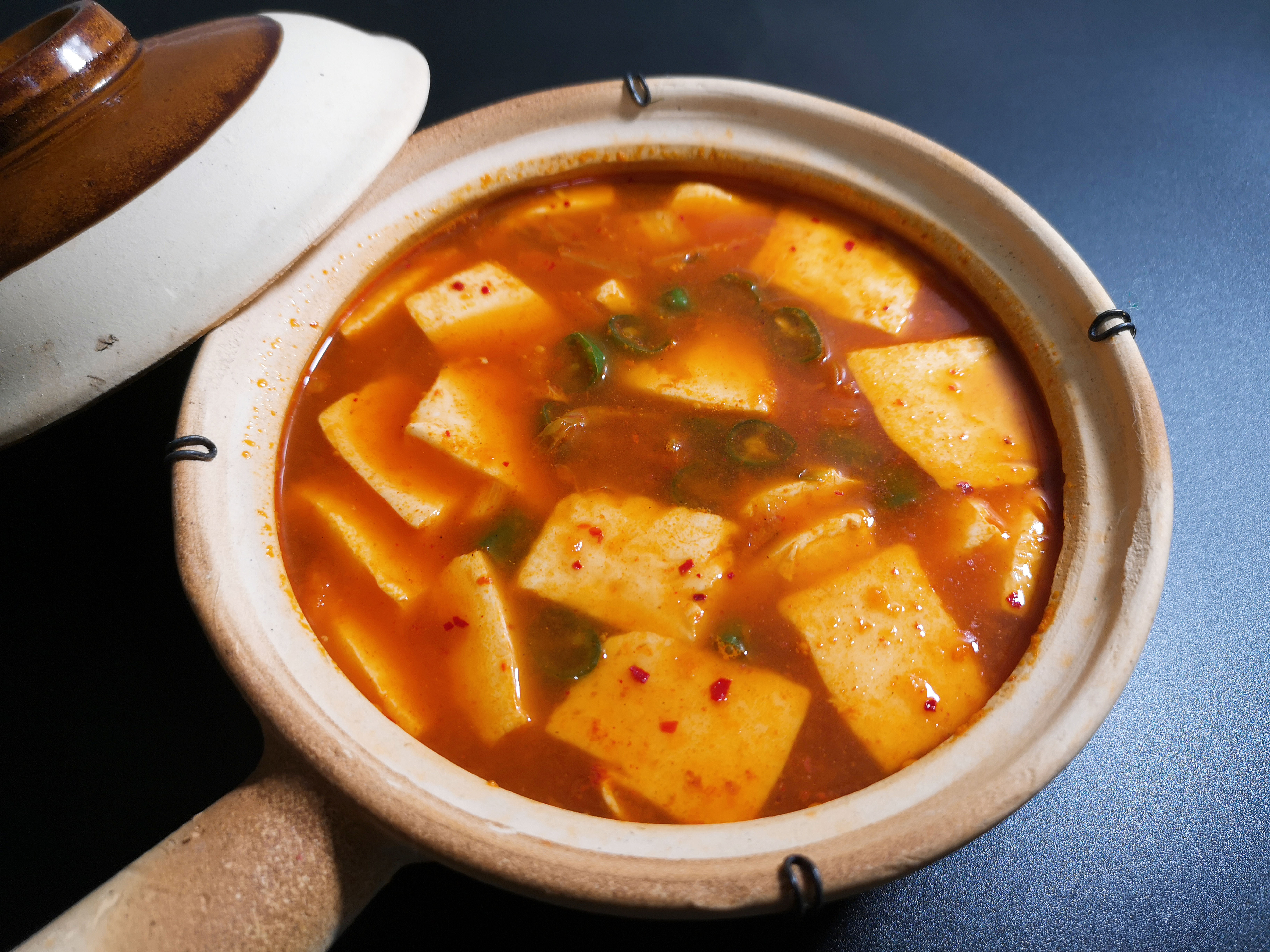 朝鲜阿嬷教我的泡菜豆腐汤，酸辣开胃的做法 步骤12