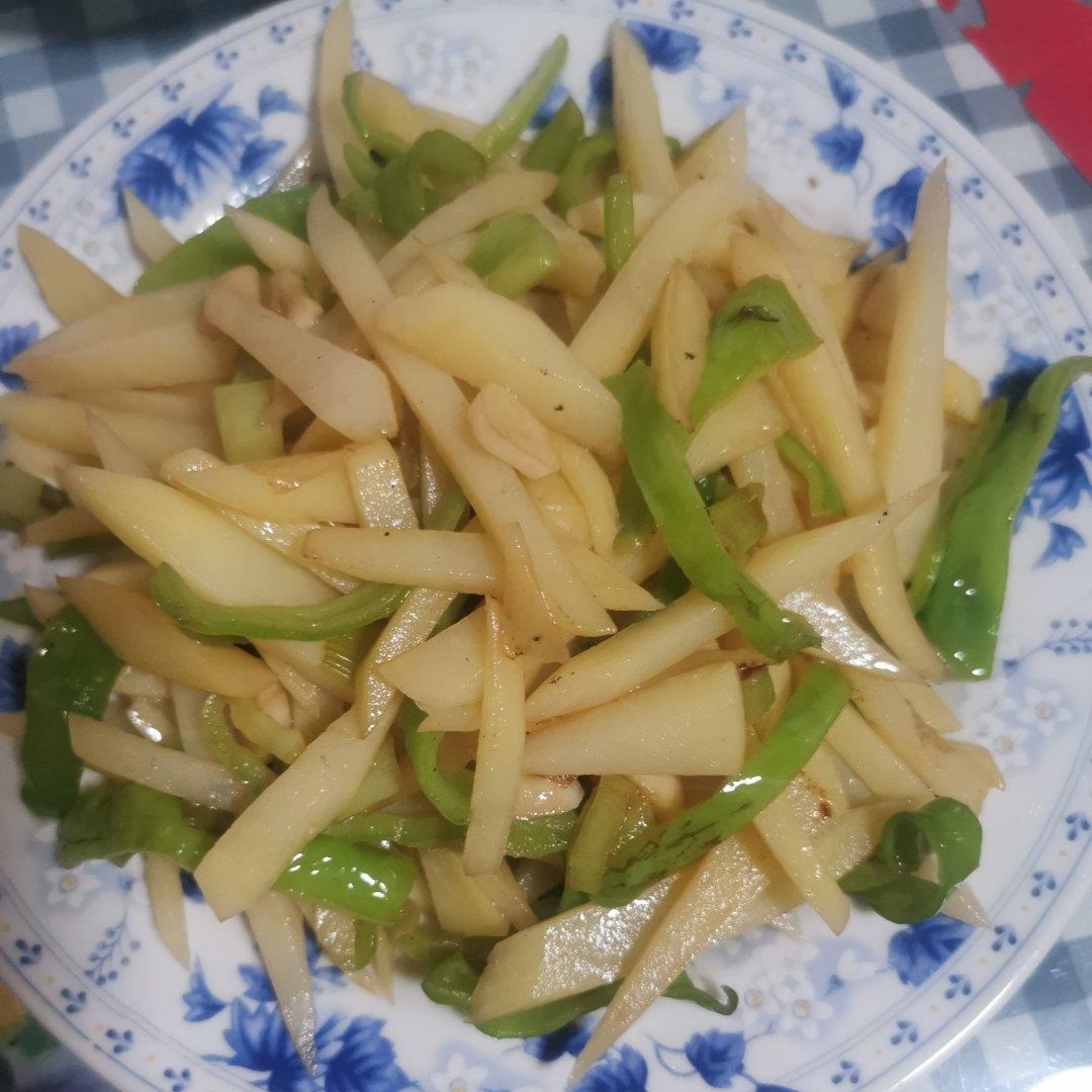 饭店脆脆的酸辣土豆丝家常做法