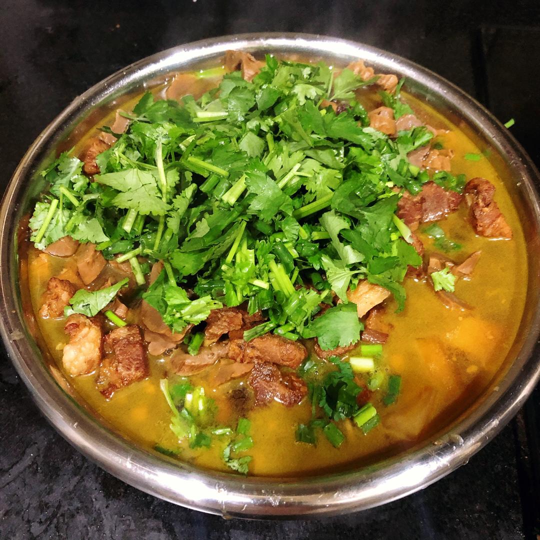 干笋萝卜烧牛肉（无辣照样好吃版-为了照顾孩子口味）