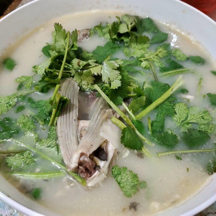 奶白鱼头汤（鲜）