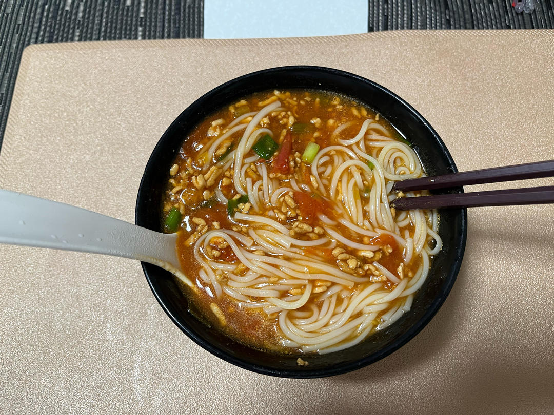 简单好吃的番茄肉酱面