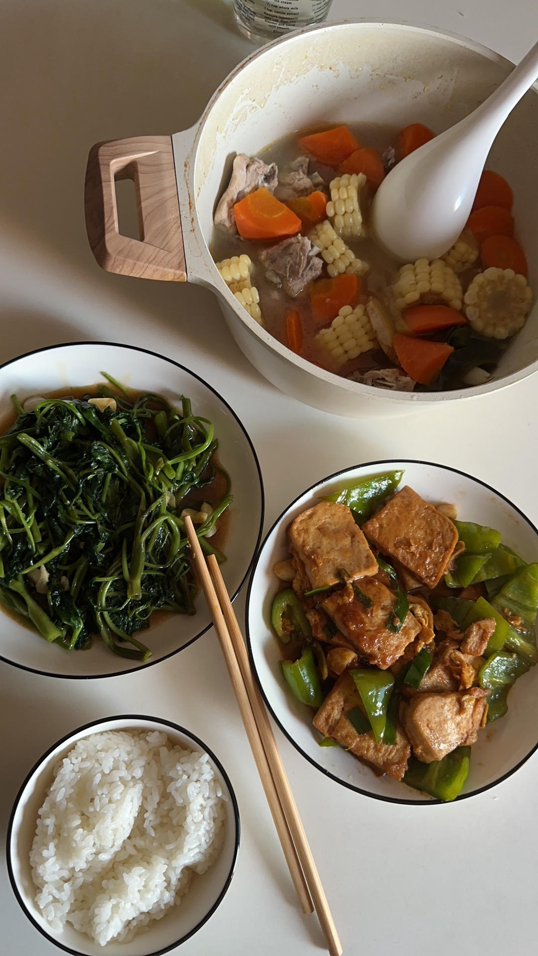 玉米排骨汤