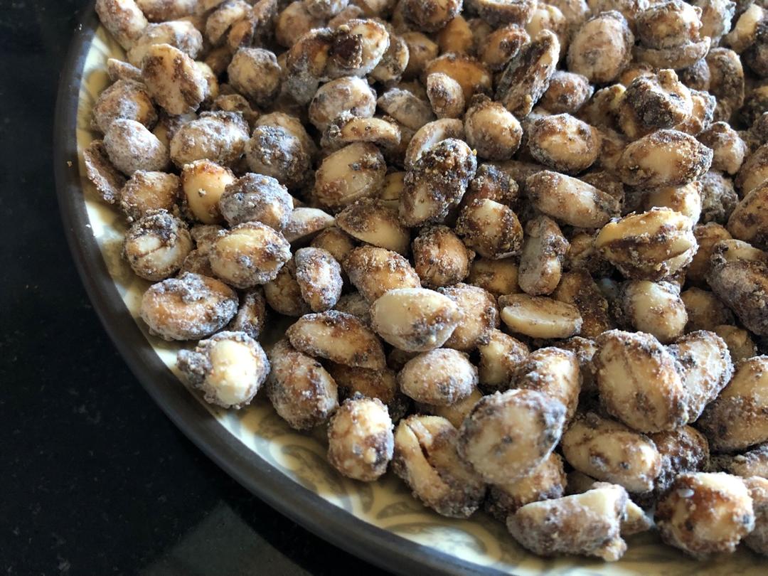 从小爱吃的零食，怪味花生。做起来其实很快手