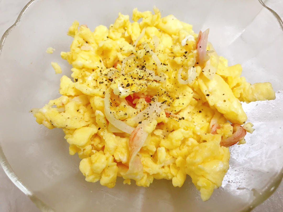 做的蟹柳滑蛋!鲜嫩到爆!