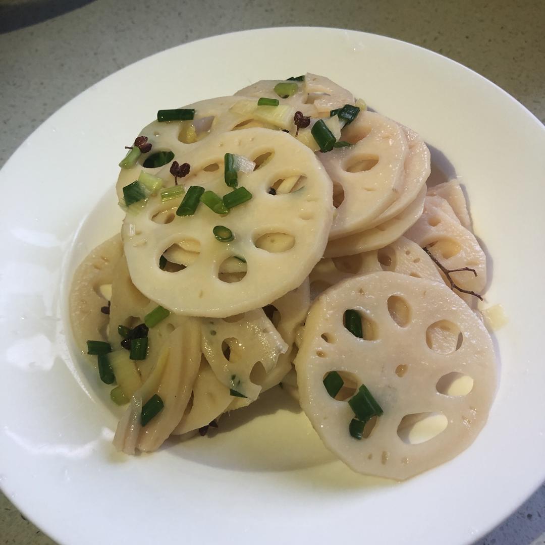 凉拌莲菜