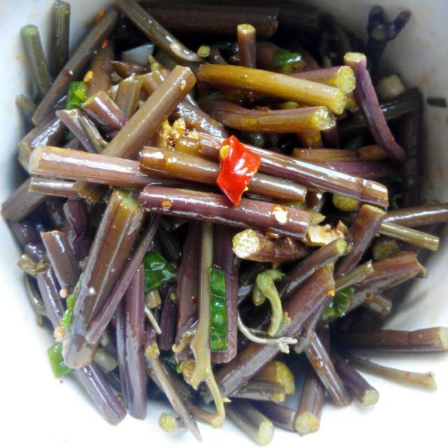 凉拌鲜蕨菜的做法