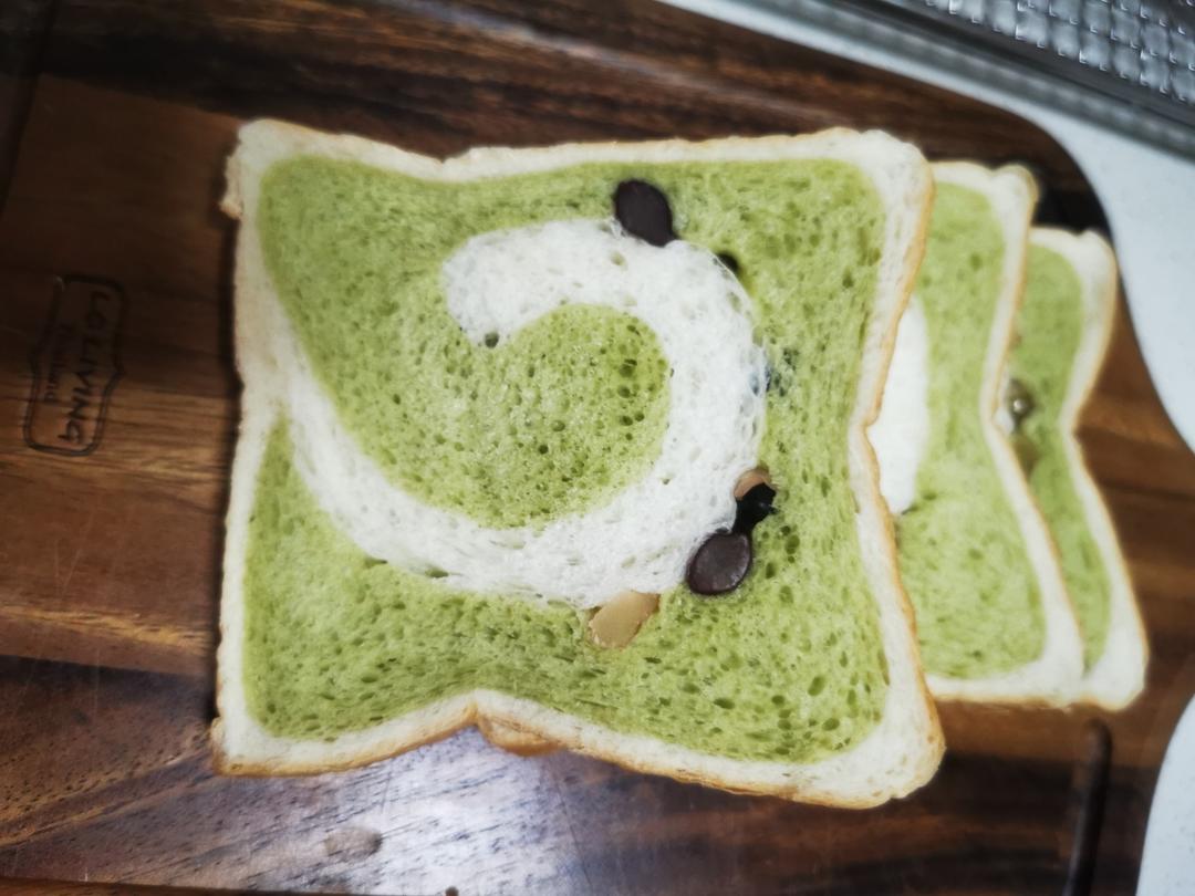 颜值担当：抹茶蜜豆汤种吐司