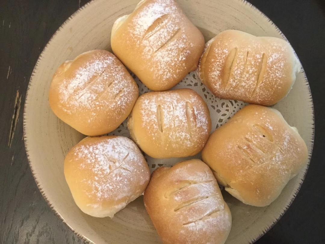 软蓬蓬的牛奶包