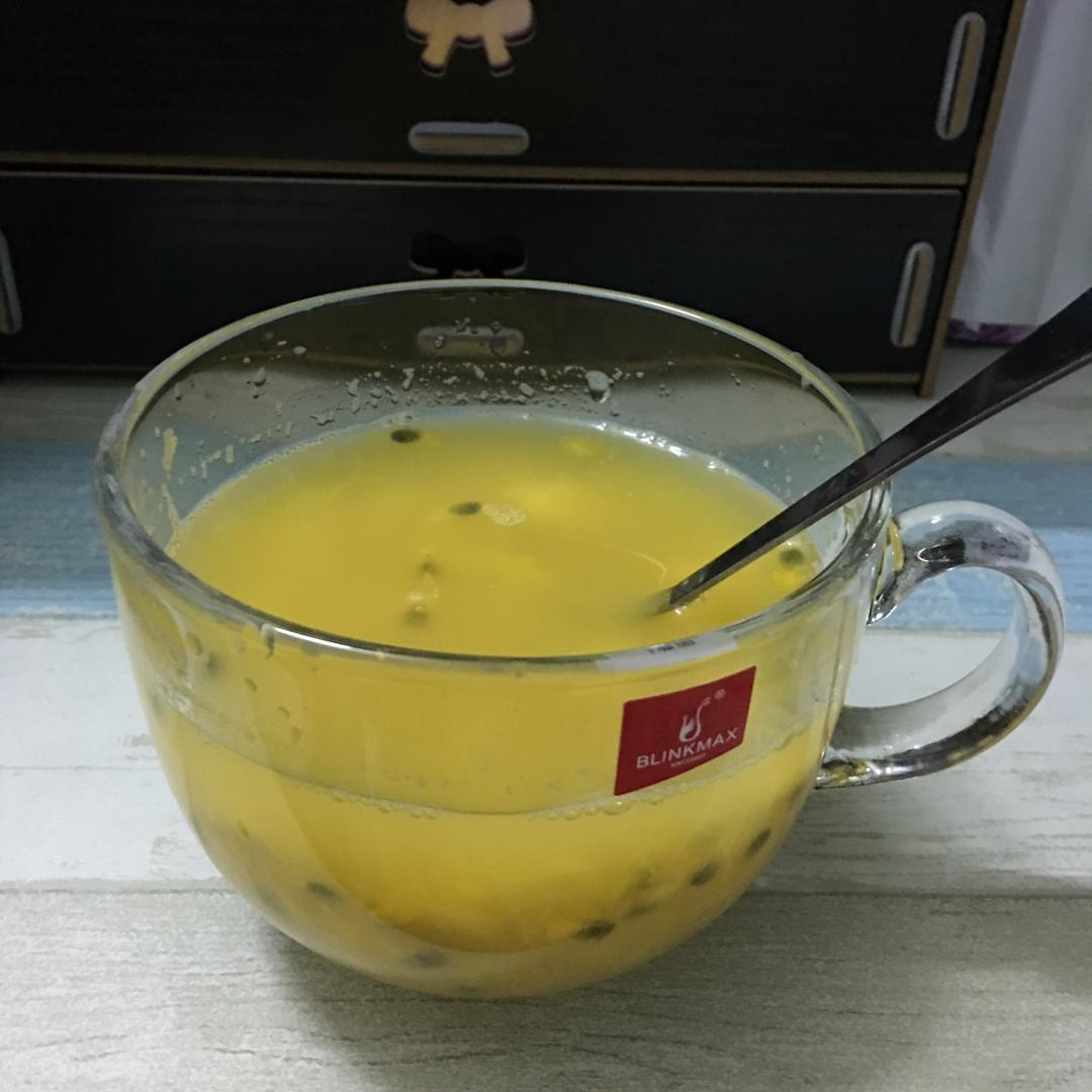 百香果的朴素吃法（百香果汁）
