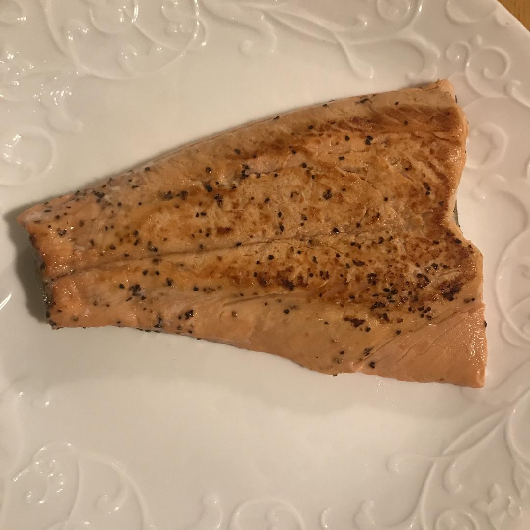 煎三文鱼
