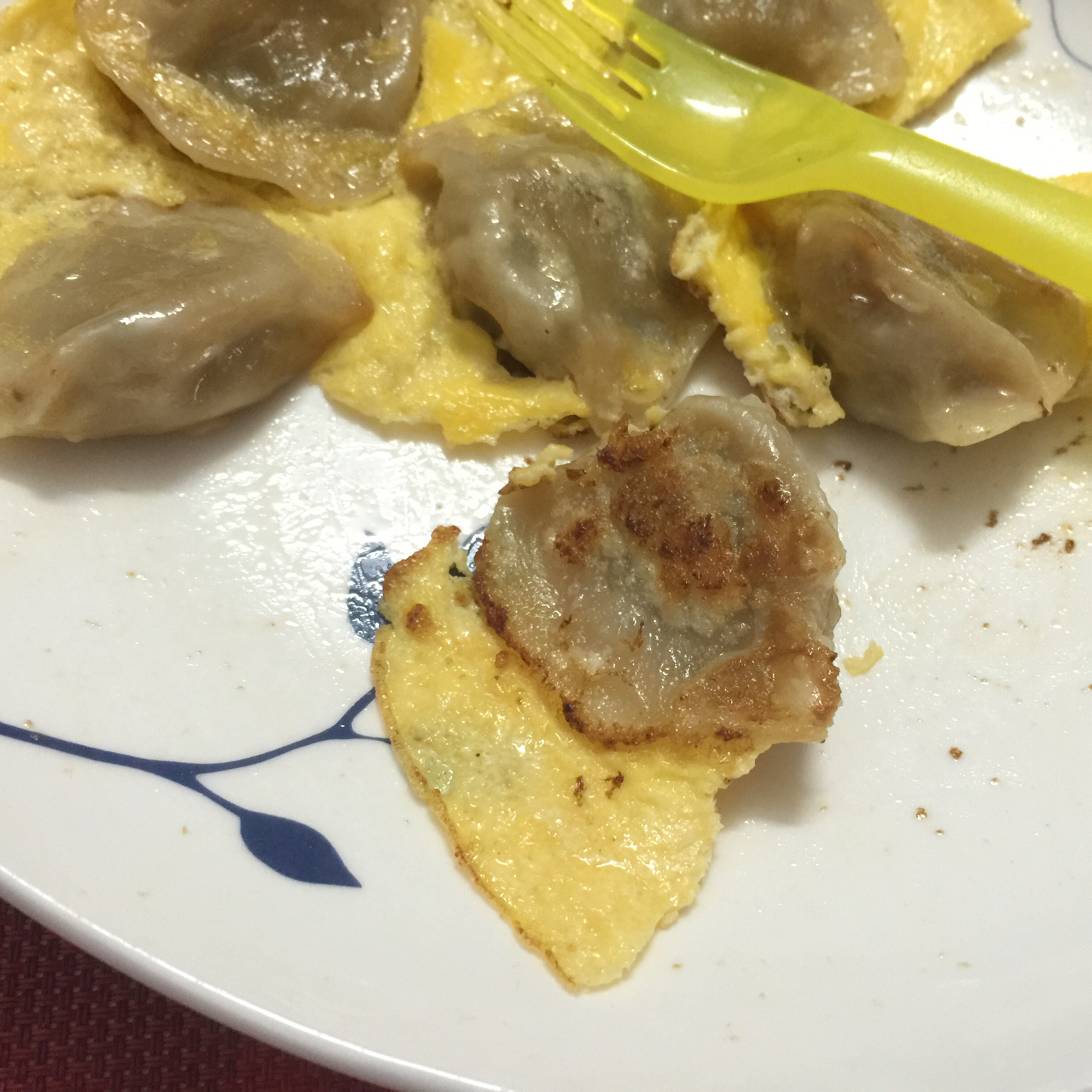 蛋抱煎饺（速冻饺）