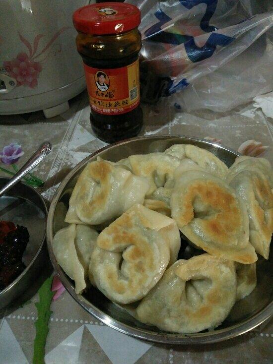 韭菜鸡蛋饺子（好做吃不够的饺子）