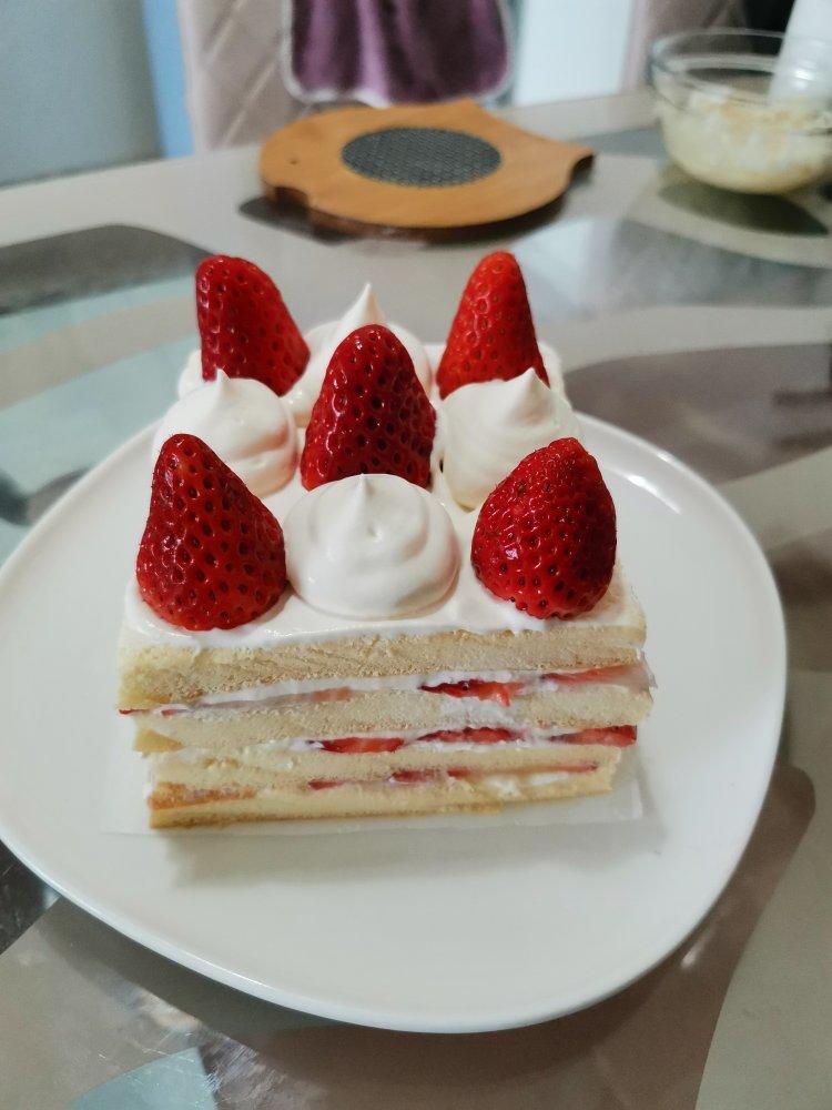 草莓奶油蛋糕