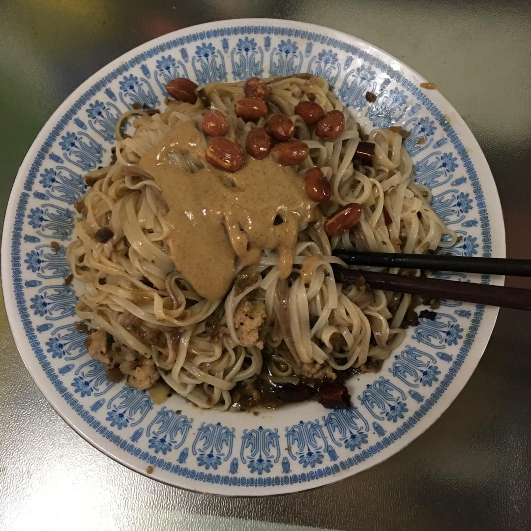 【担担面】四川担担面正宗做法，非常有料！