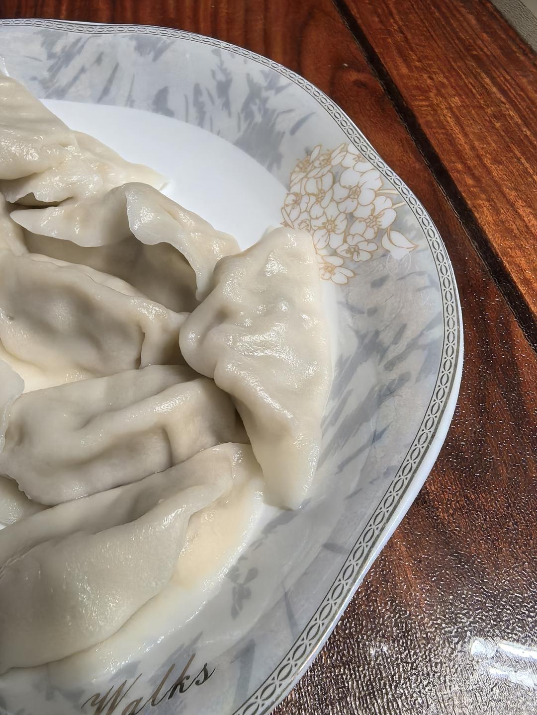 包饺子，拌饺子馅时，先放油还是盐？真的一步错步步错，导致不入味腥味重。