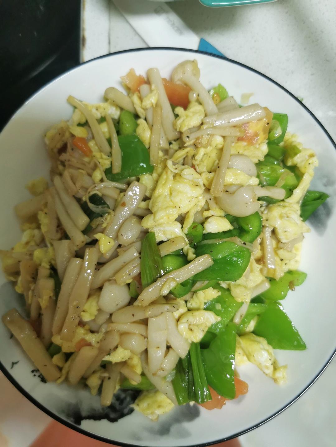鸡蛋炒海鲜菇