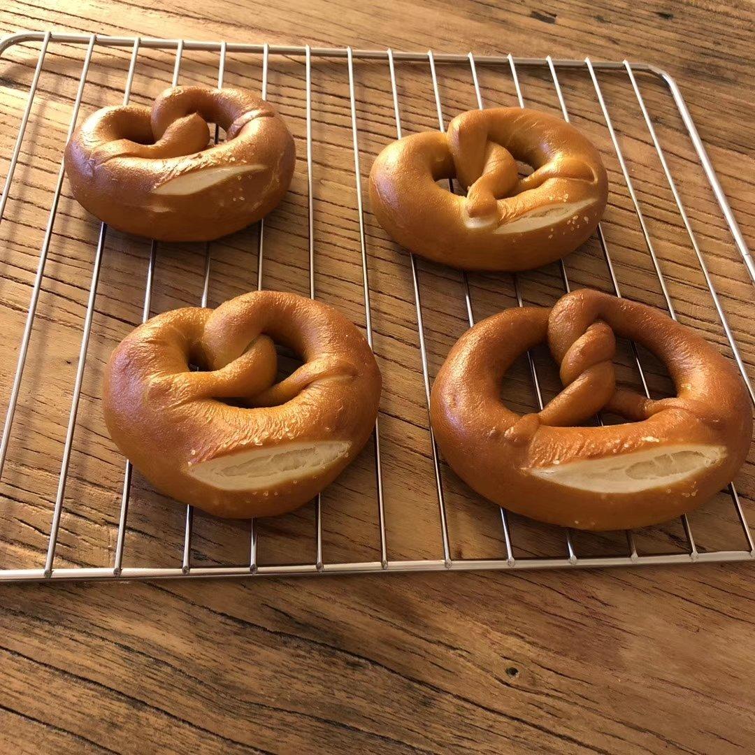 最详细的碱水包 【德国结面包 布雷结面包】有关碱水面包Brezel的一切 Bretzel Brezen Pretzel