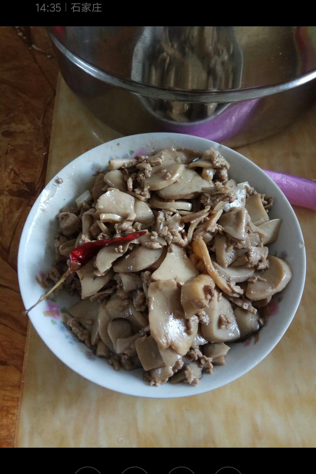 杏鲍菇炒肉片
