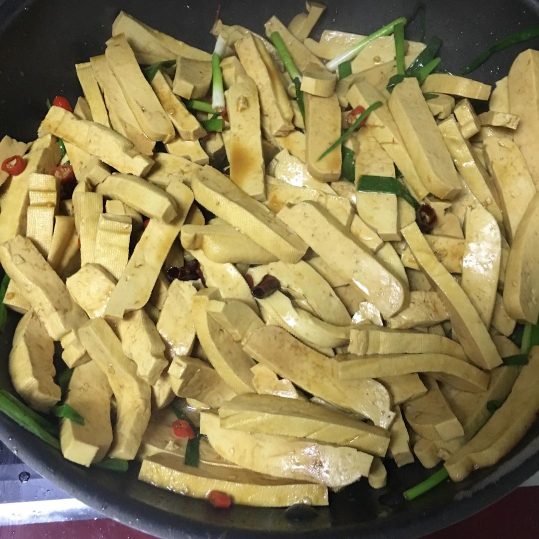 快手家常菜——葱香豆干