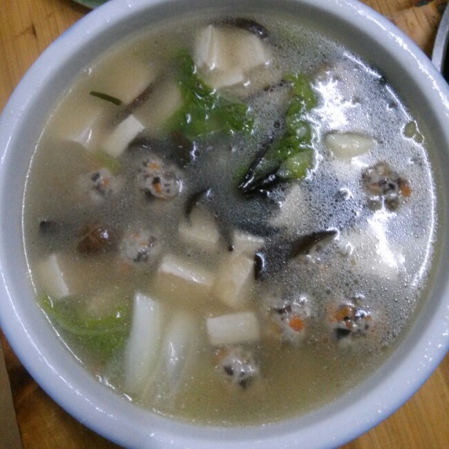 砂锅丸子