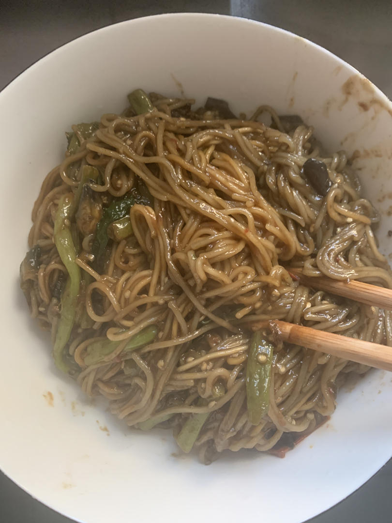 茄子焖面