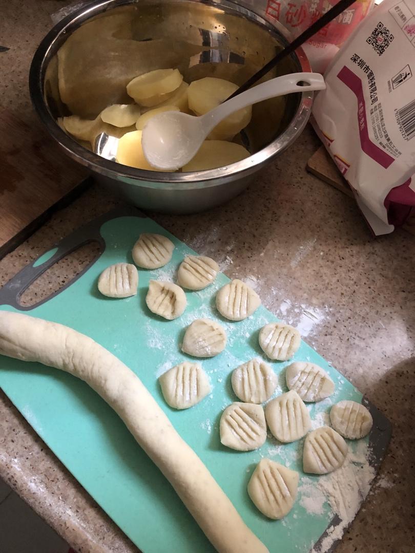 红薯Gnocchi（红薯球、土豆球、南瓜球）