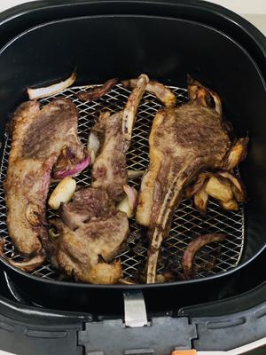 用空气炸锅做超好吃的烤羊排（附嫩肉腌制大法）的做法 步骤4