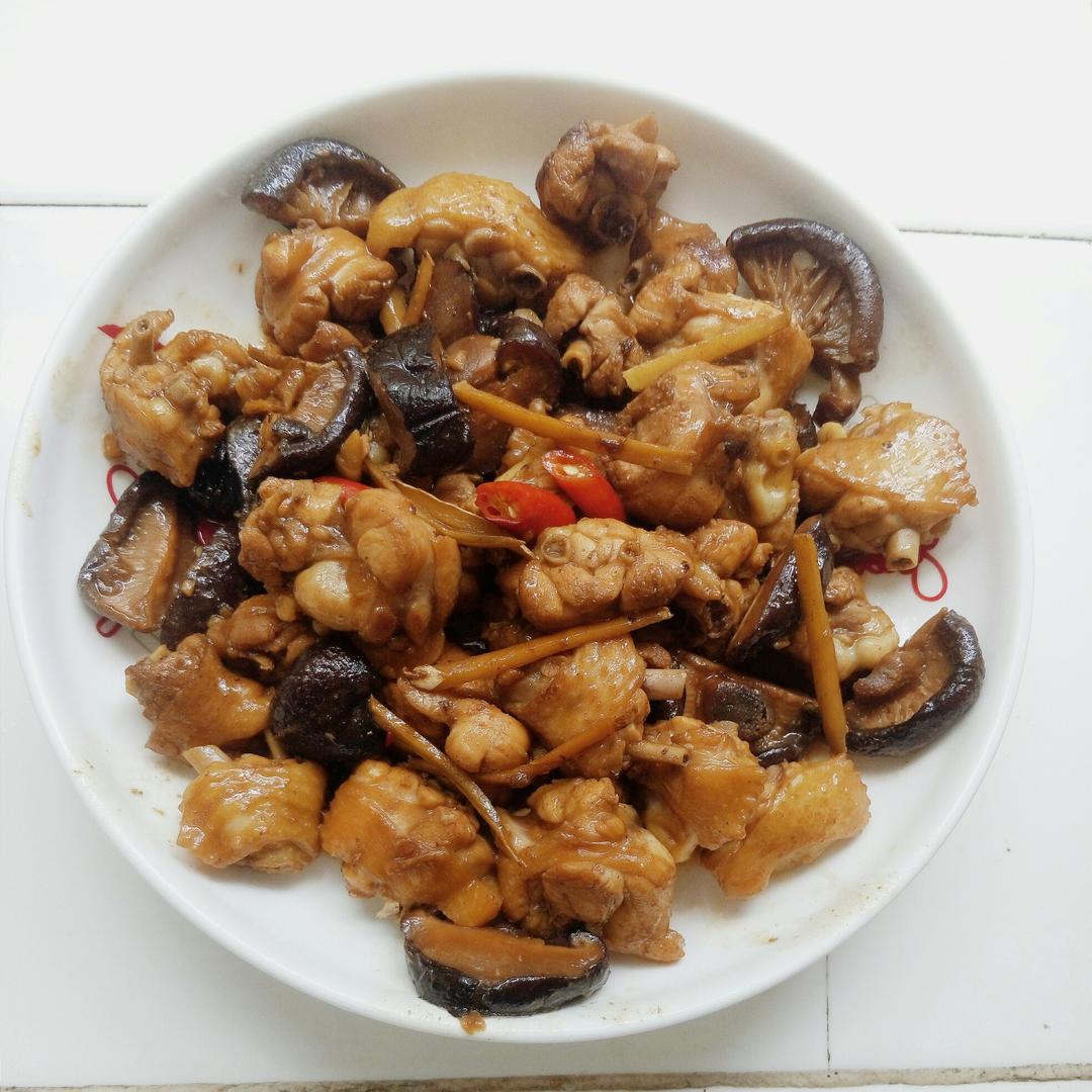 冬菇焖鸡