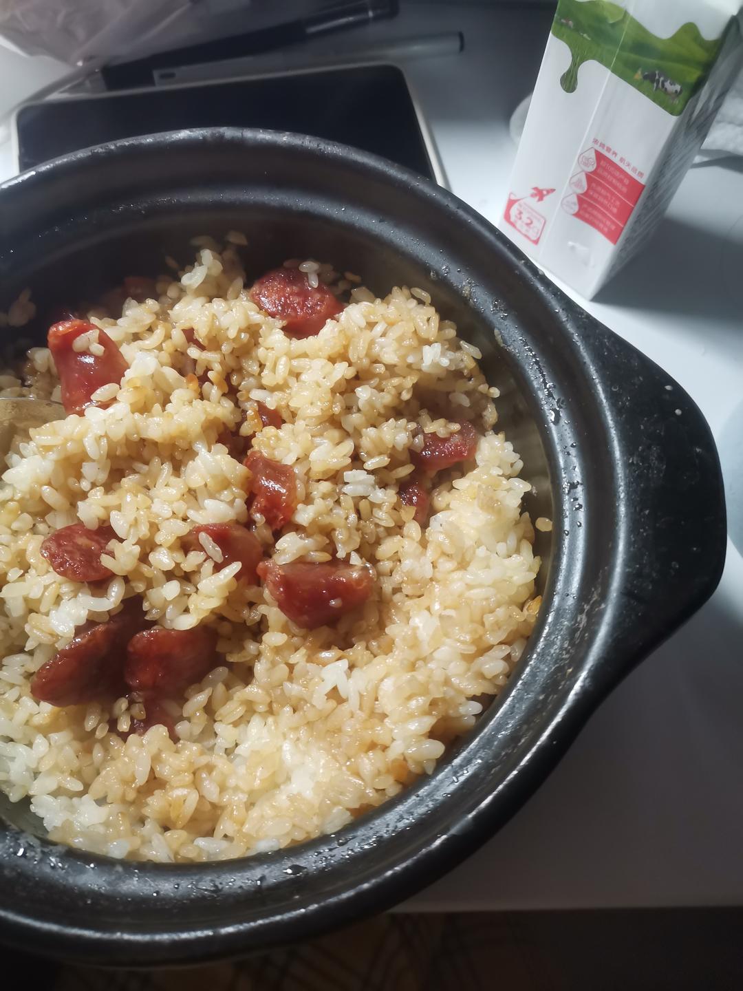 香肠煲仔饭